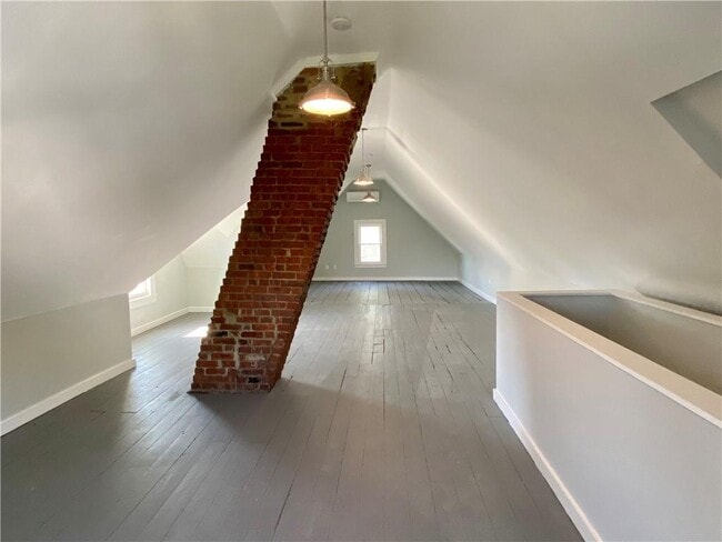 Building Photo - 185 Depew Ave