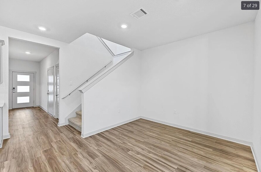 Building Photo - 14004 Lubeck Dr