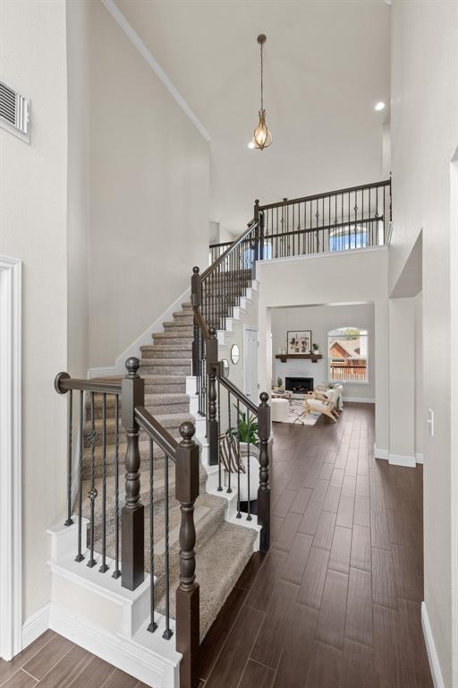 Building Photo - 1301 Horseback Hollow