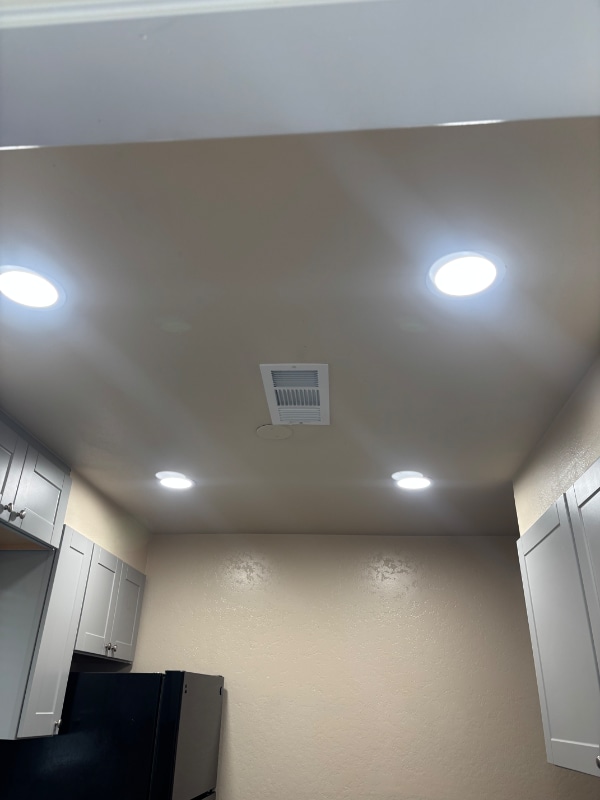 Building Photo - 3108 James Ln