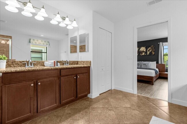 Building Photo - 1483 Rolling Fairway Dr