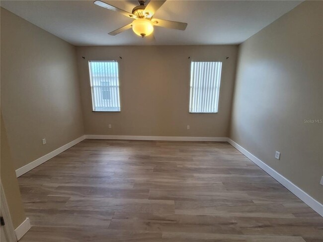 Building Photo - 605 Elmhurst Ct