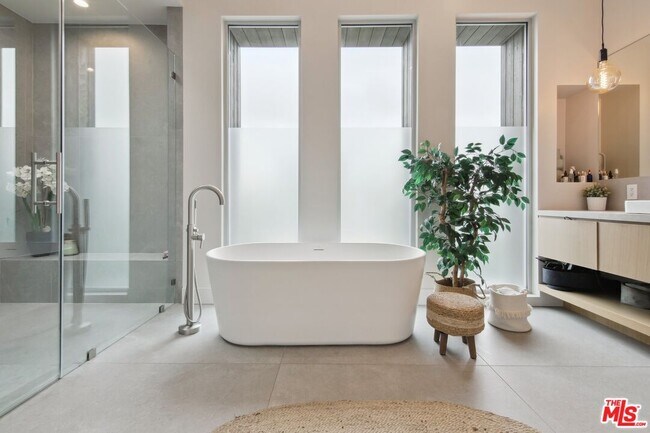 Building Photo - 1310 Preston Wy