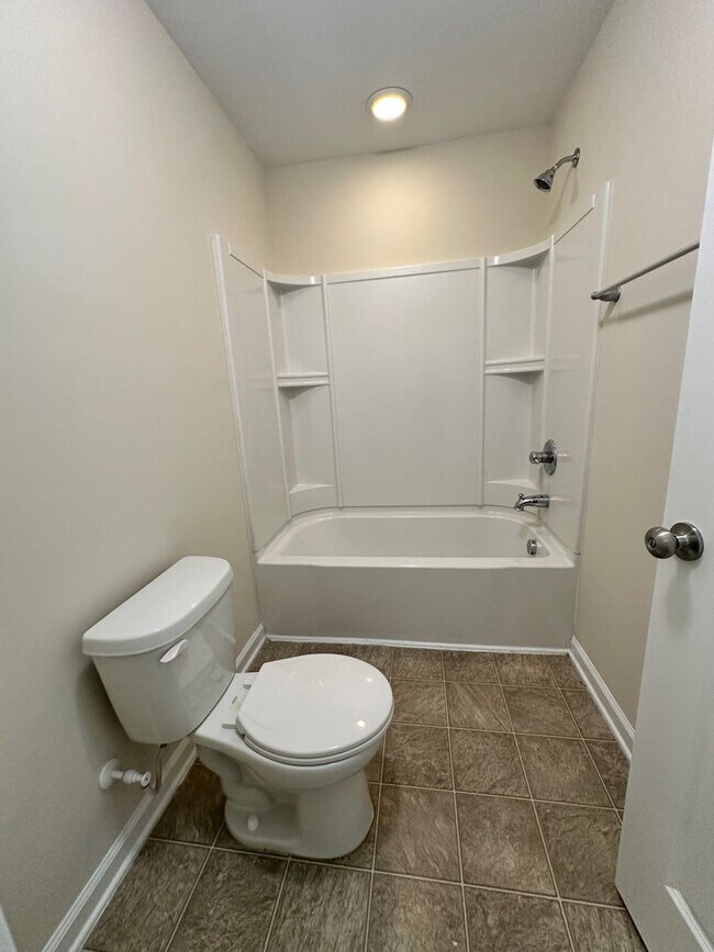 Building Photo - 840 Parnell Ct