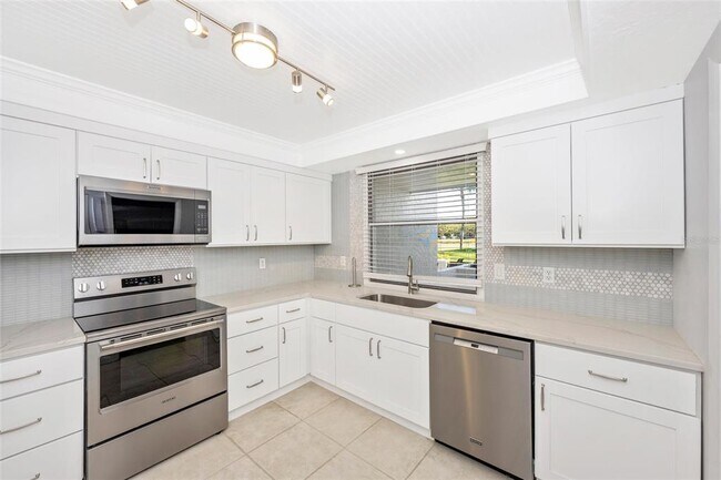 Building Photo - 5052 Marsh Field Rd