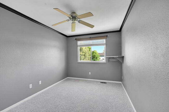 Building Photo - 5750 S Youngfield St