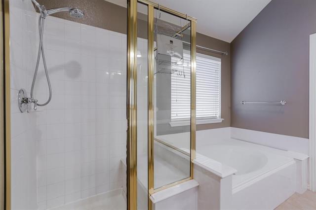 Building Photo - 1604 Oak Brook Ln