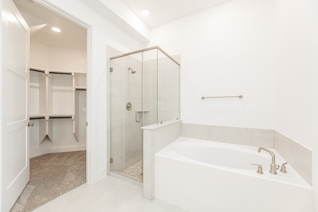 Building Photo - 7819 Cattail Shallows Ln