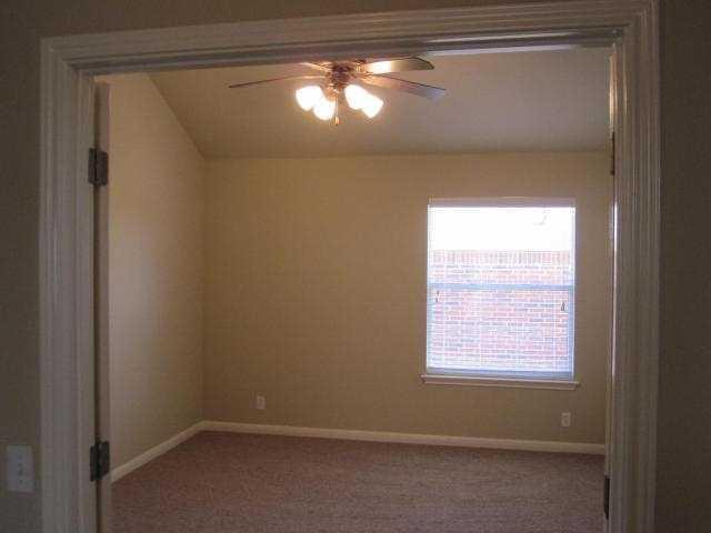 Building Photo - 728 Abbeyglen Castle Dr
