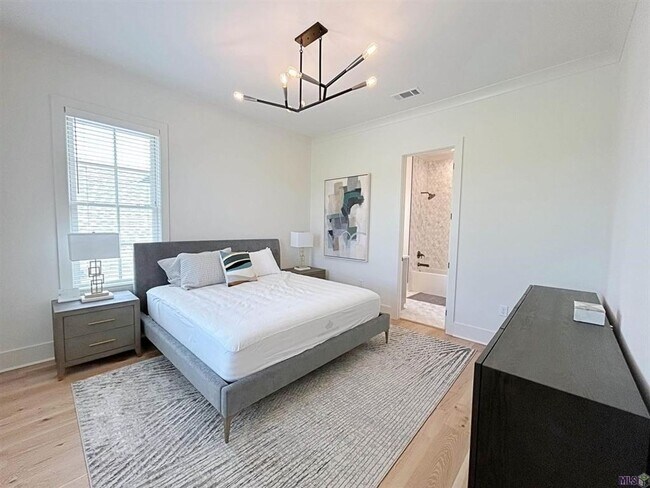 Building Photo - 4 Bedroom House in Pointe Marie- Furnished or unfurnished rental options available.