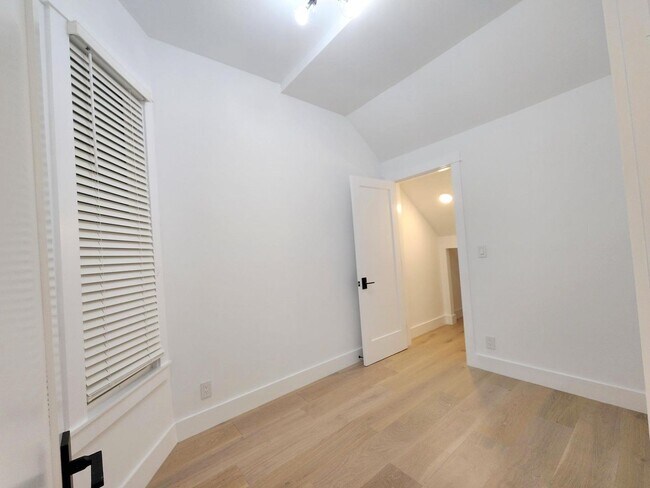 Building Photo - 759 14th St