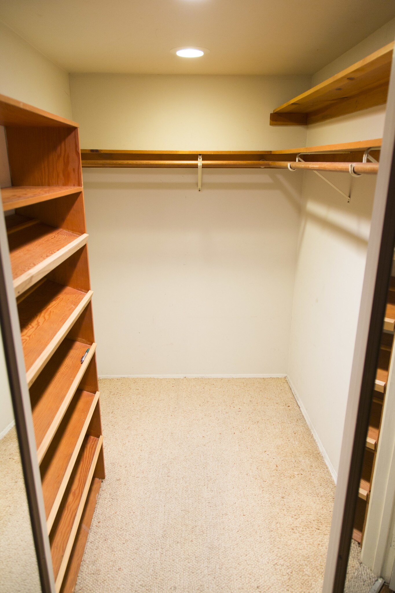 Building Photo - 11362 Homedale St