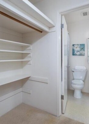 Building Photo - 6 Commodore Dr