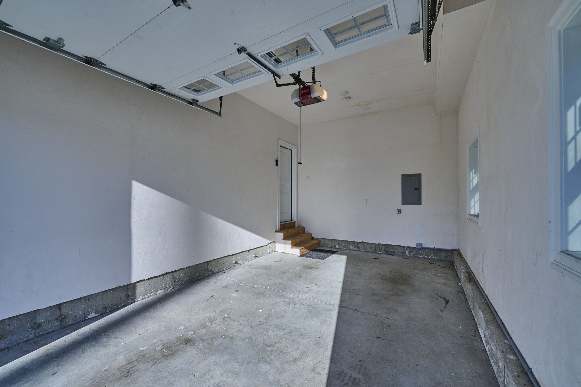 Building Photo - 25 Bellevue Ave