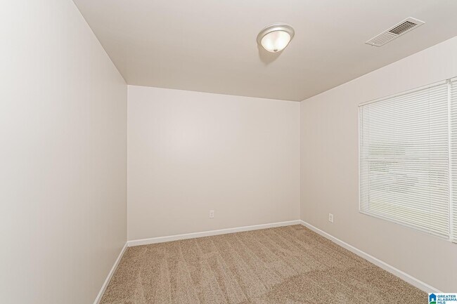 Building Photo - 155 Woodland Wy