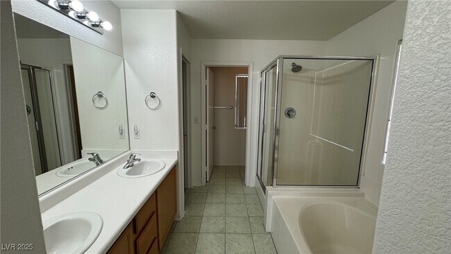 Building Photo - 5055 Midnight Oil Dr