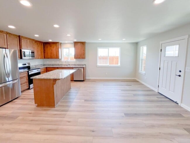 Building Photo - 4750 Gebhard Rd