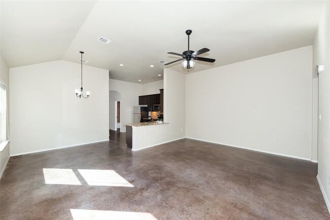 Building Photo - 245 Joanne Lp