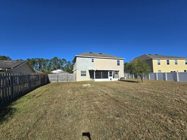 Building Photo - 127 Cedar Cir Dr