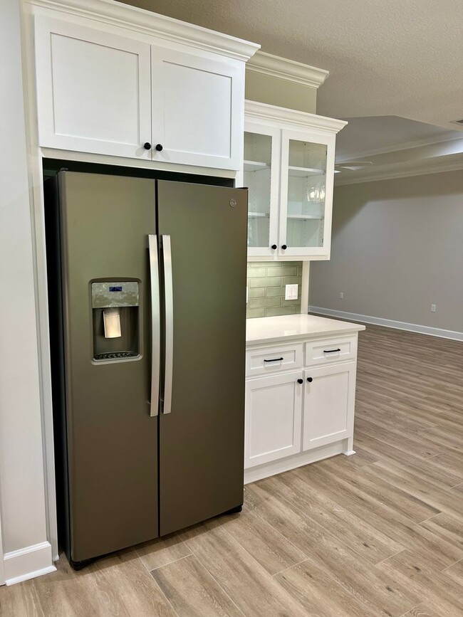 Building Photo - 3/2 brand new home!