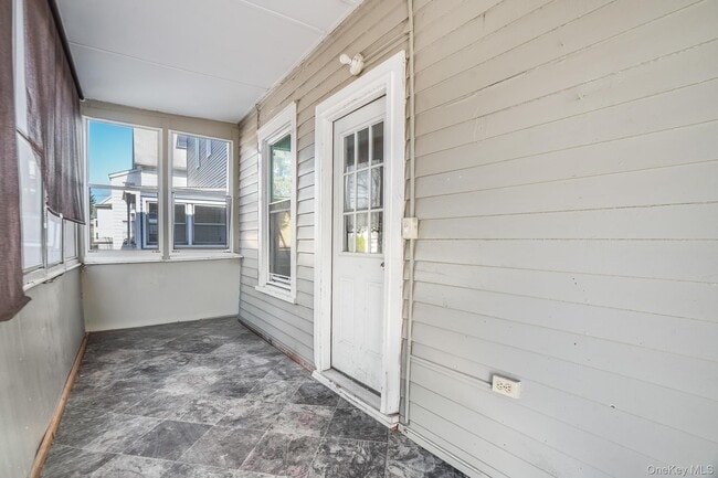 Building Photo - 27 Orchard Pl