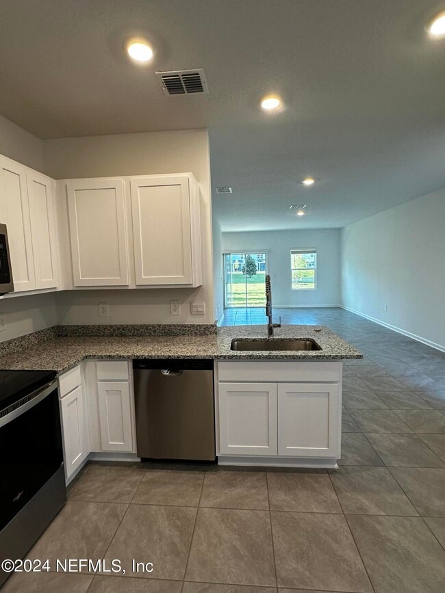 Building Photo - 35 Tidal Bch Ave