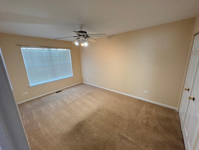 Building Photo - 647 Beaver Ct