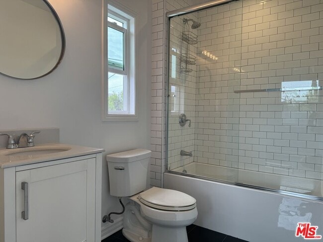 Building Photo - 5861 Whitworth Dr