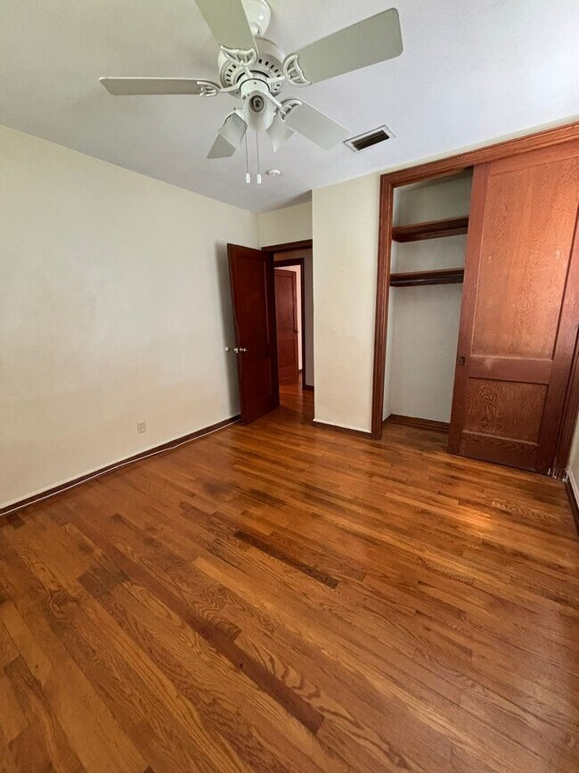 Building Photo - 4733 Godwin Ave