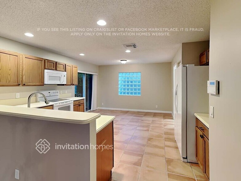 Building Photo - 1843 Magliano Dr