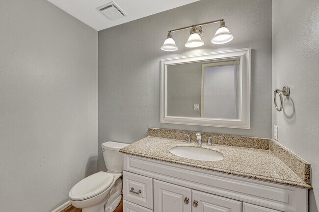 Building Photo - 7398 S Hudson Way