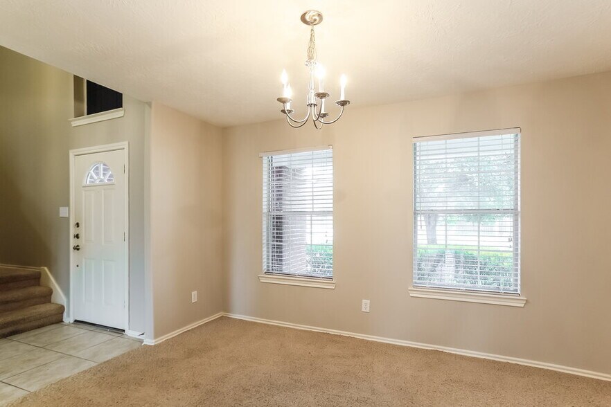 Building Photo - 6619 Rockwall Trail Dr