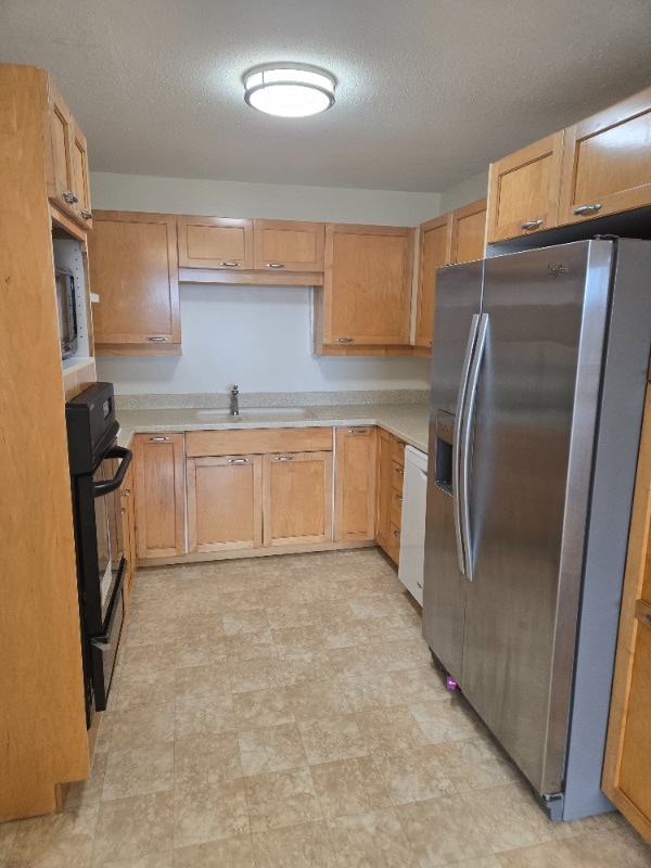 Building Photo - 1600 Ala Moana Blvd