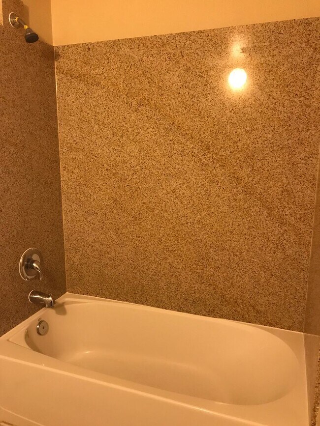 Building Photo - Cozy 1 Bedroom Condo 2nd Floor At Coronado...