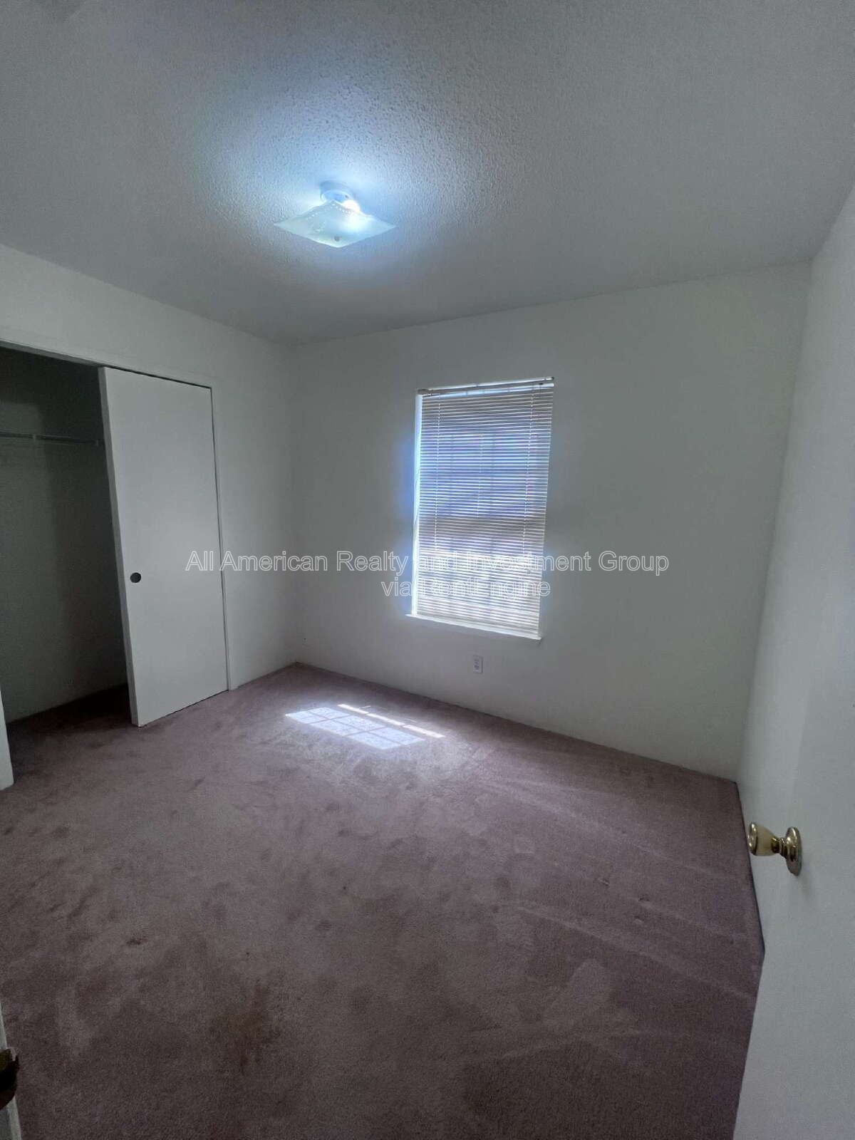 Building Photo - 510 Woodland Park Cir