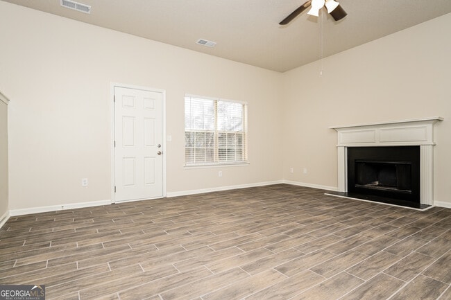 Building Photo - 4610 Idlewood Park