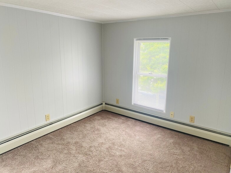 Bedroom 2 - Angle 2 - 638 Grier St