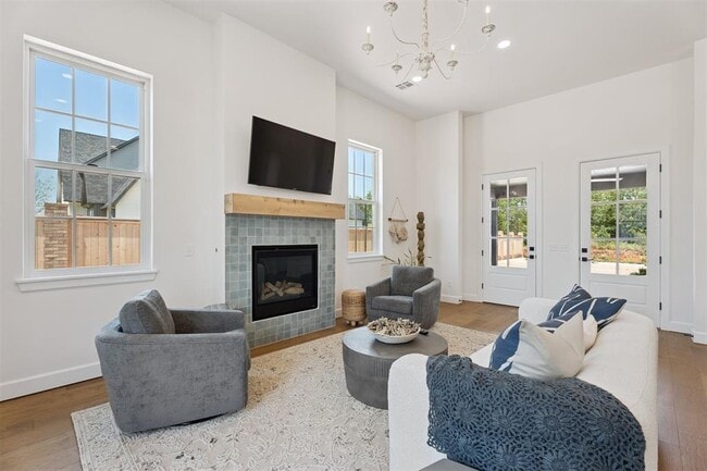 Building Photo - 18817 Selah Wy