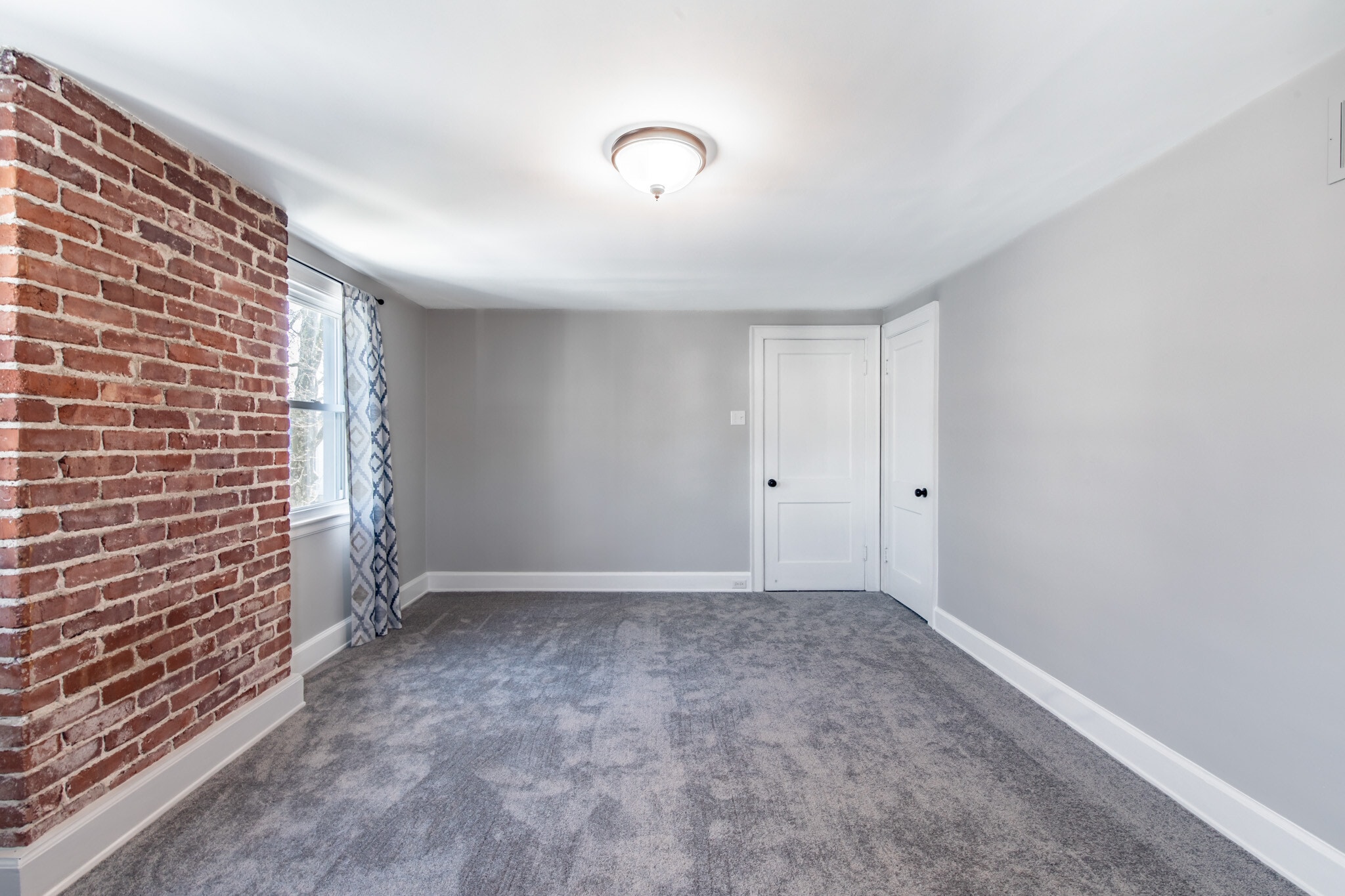 Building Photo - 1617 Cloverleaf St