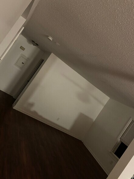 Living room - 28 Adams St