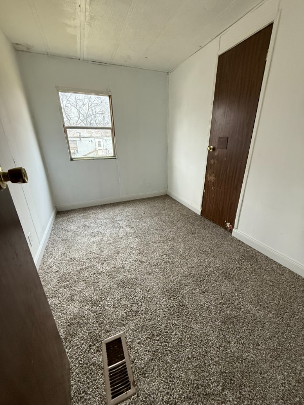 Building Photo - 110 Herman Ln