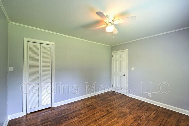 Building Photo - 119 Windemere Dr