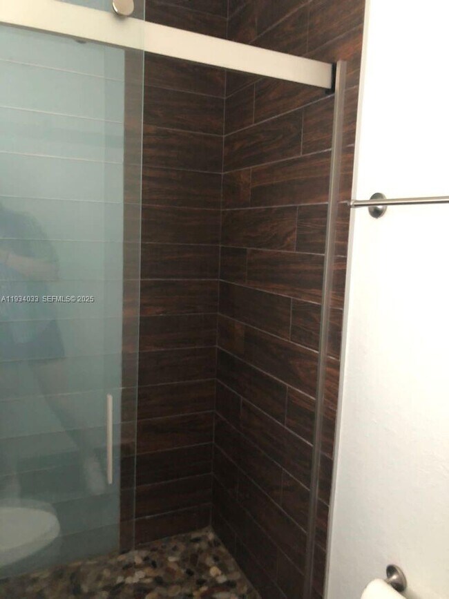 Building Photo - 8826 W Flagler St