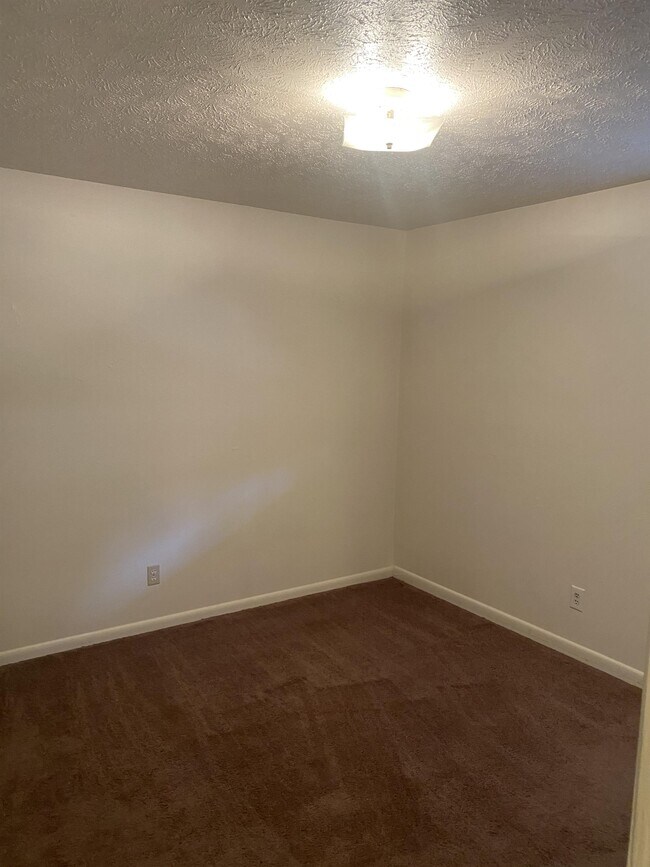 Building Photo - 3210 Tallywood Dr