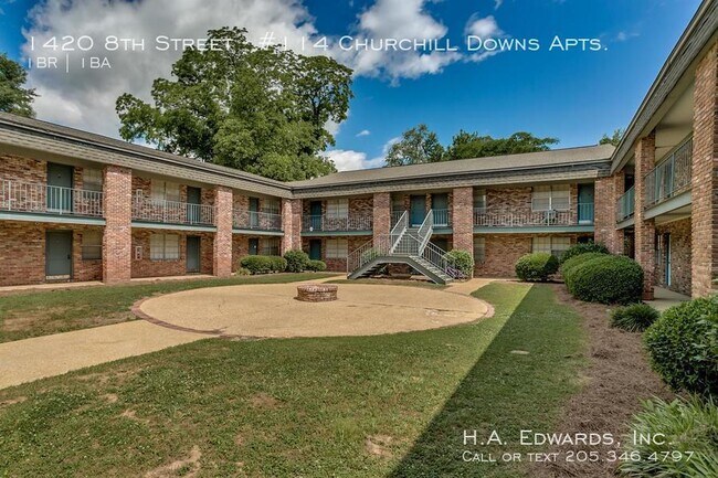 Primary Photo - Churchill Downs Apartments