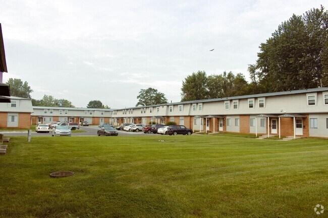 Building Photo - Carter West Apartments & Townhouses