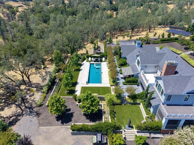 Building Photo - 7206 Dry Creek Rd