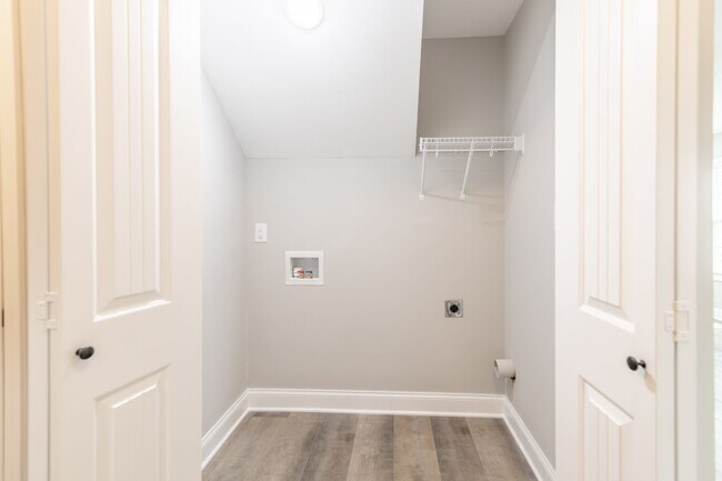 Building Photo - Maryville 37804 - Beautiful Maryville City home for rent! 4 bedroom, 2 bath home - Call Jeremy Lo...
