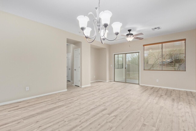 Building Photo - 3727 W Memorial Dr