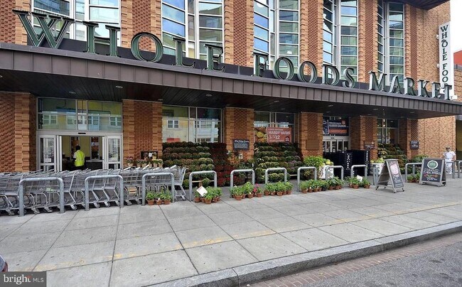 Building Photo - 1209 13th St NW